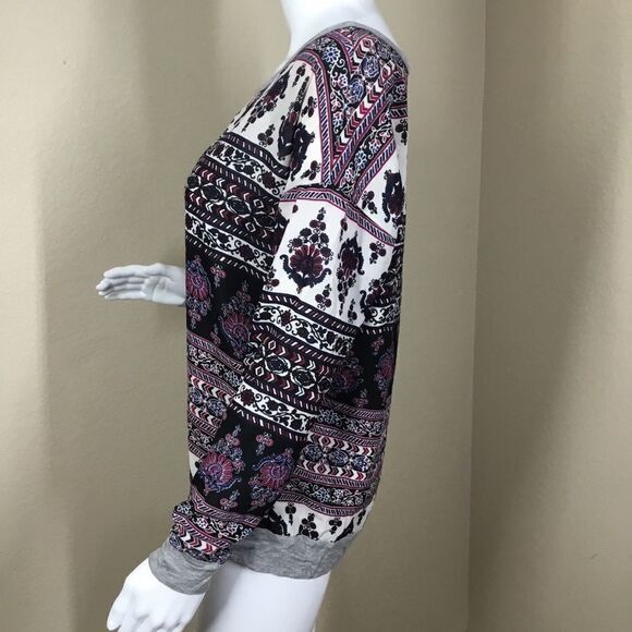 Pink Rose Semi Sheer Printed Top C4 - Picture 4 of 5